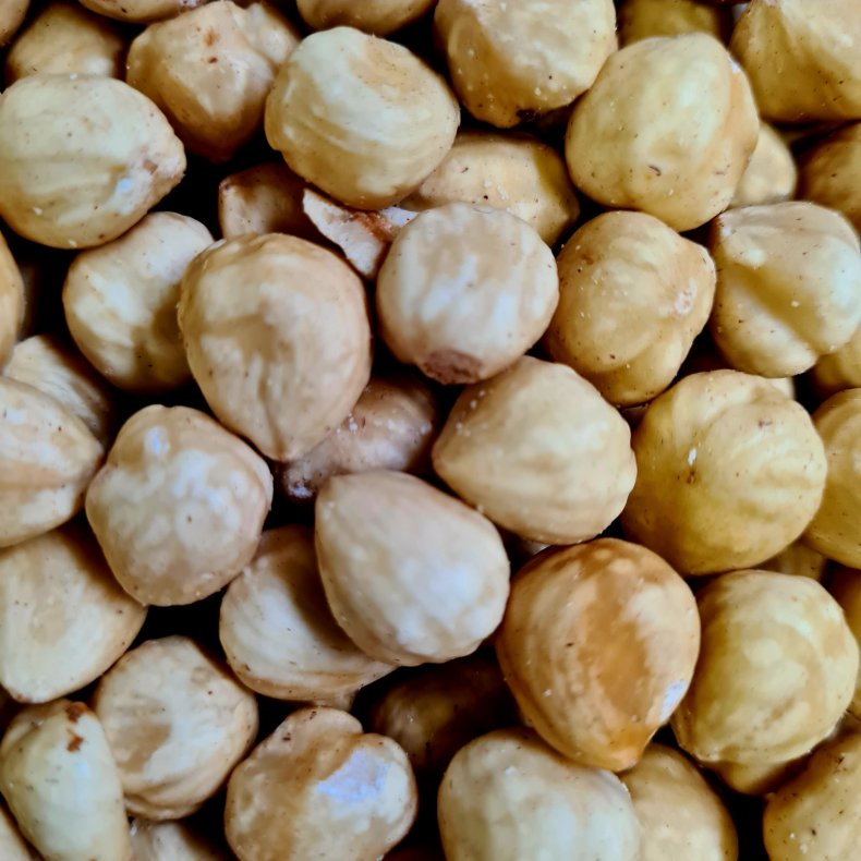 Hasselndder, uden skind, 1kg (kan ogs kbes p Nddekurven.dk)