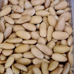 Mandler, uden skind, 1 kg 